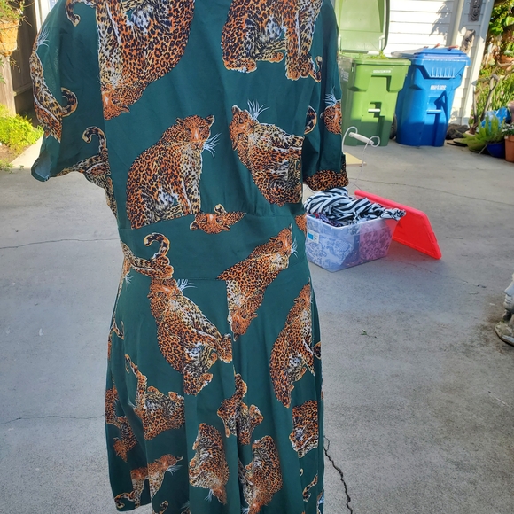 Trashy Diva Green Dress with Leopard Print - Picture 4 of 6